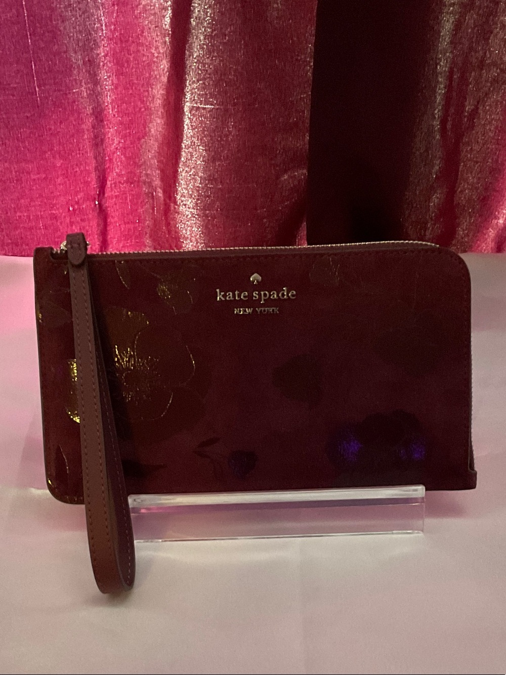 kate spade Burgundy Floral Patent Wristlet Clutch NWOTS